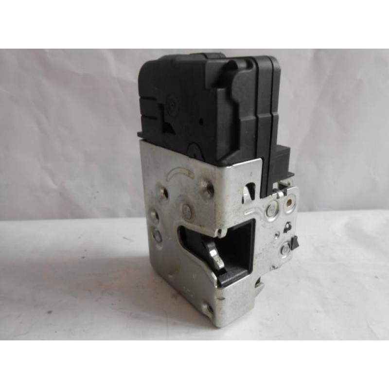 Kapı Kilidi Sol Ön Orijinal - Peugeot Partner Berlingo 406     9135.P1