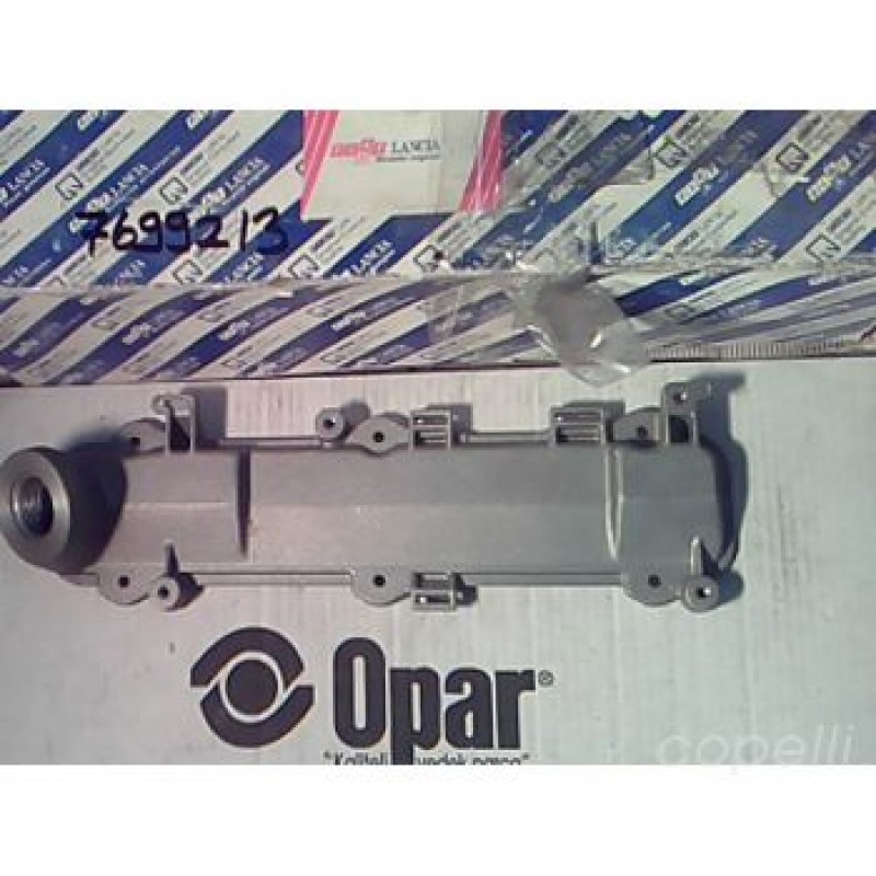 PALİO TEMPRA KULBUTOR KAPAGI ÜST KAPAK  (1.4/SPI)      